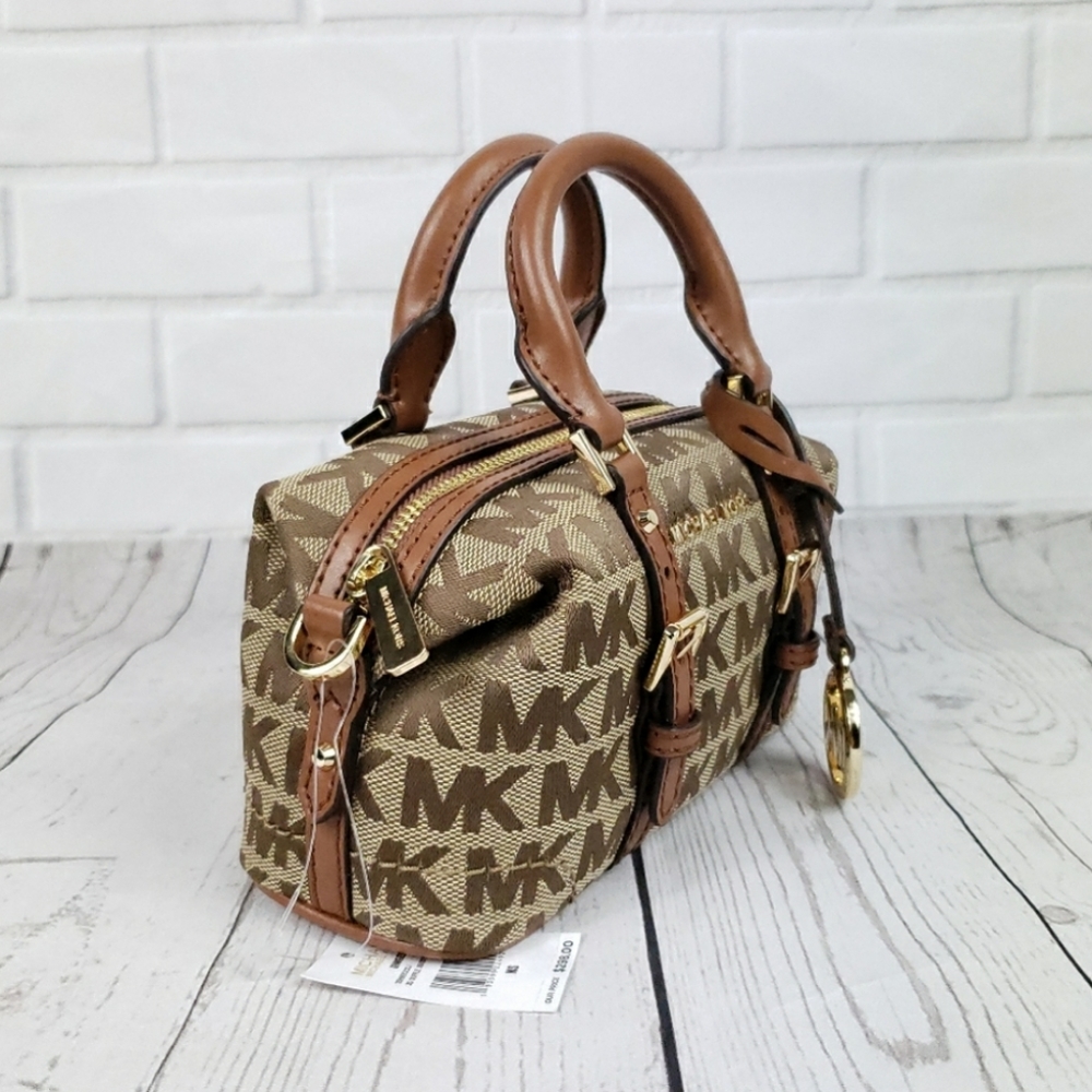 ⚠️LAST 1⚠️ Michael Kors Ginger XS Crossbody Brown - Picture 2 of 8